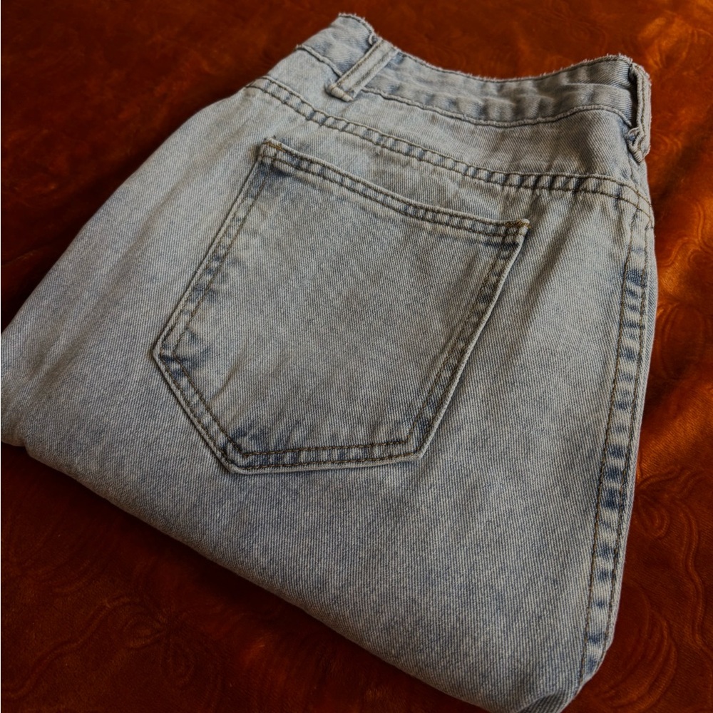 SHEIN Light Blue Boyfriend Jeans